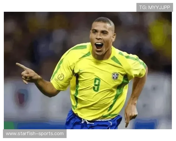 足球巨星震撼登场精彩瞬间全纪录引爆全场热潮 足球巨星震撼登场精彩瞬间全纪录引爆全场热潮